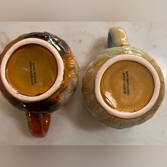 Owl Shaped Ceramic Mugs Set Of 2 In Red And Green Earthtones - Picture 5 of 5